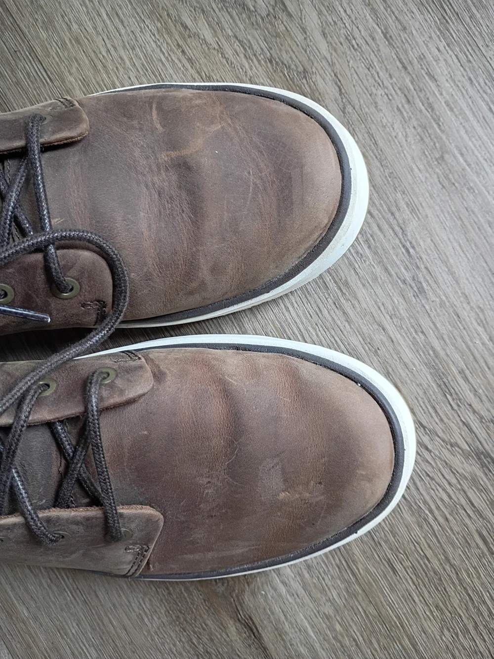 OluKai men leather